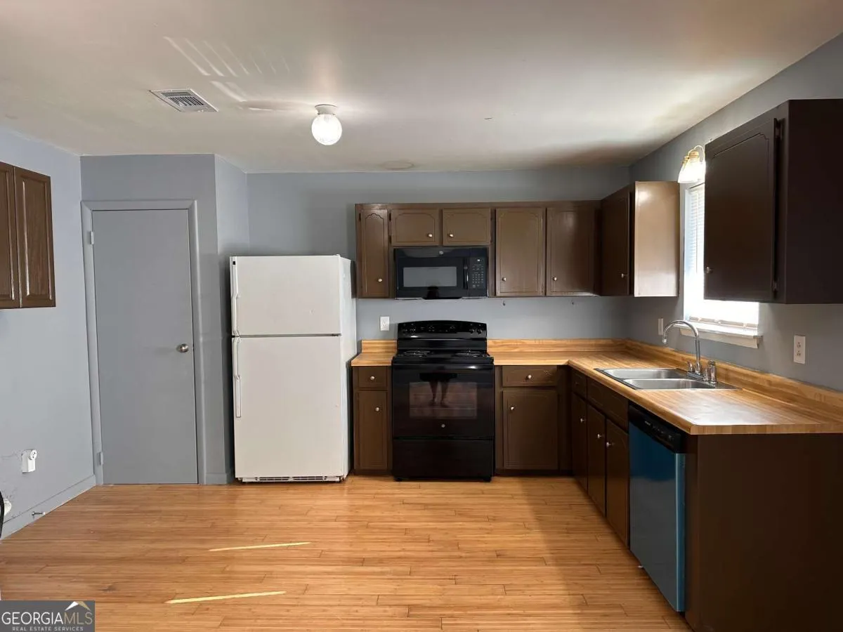 C 107 Sea Parc Street, #C