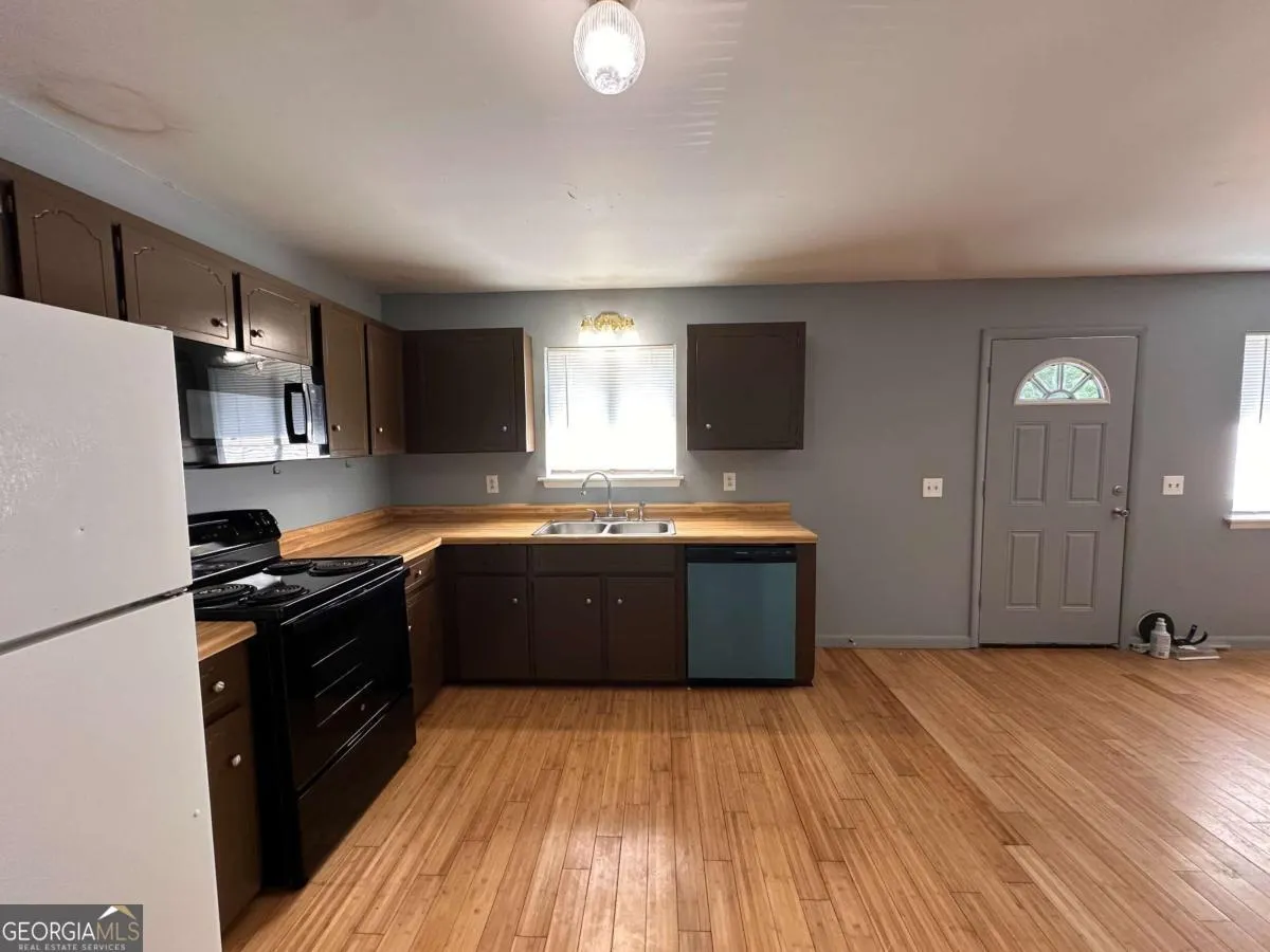 C 107 Sea Parc Street, #C