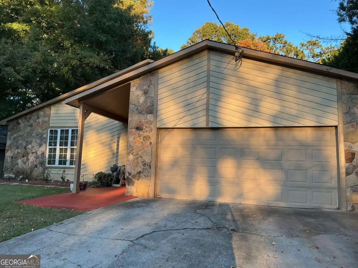 1210 Herrington Road