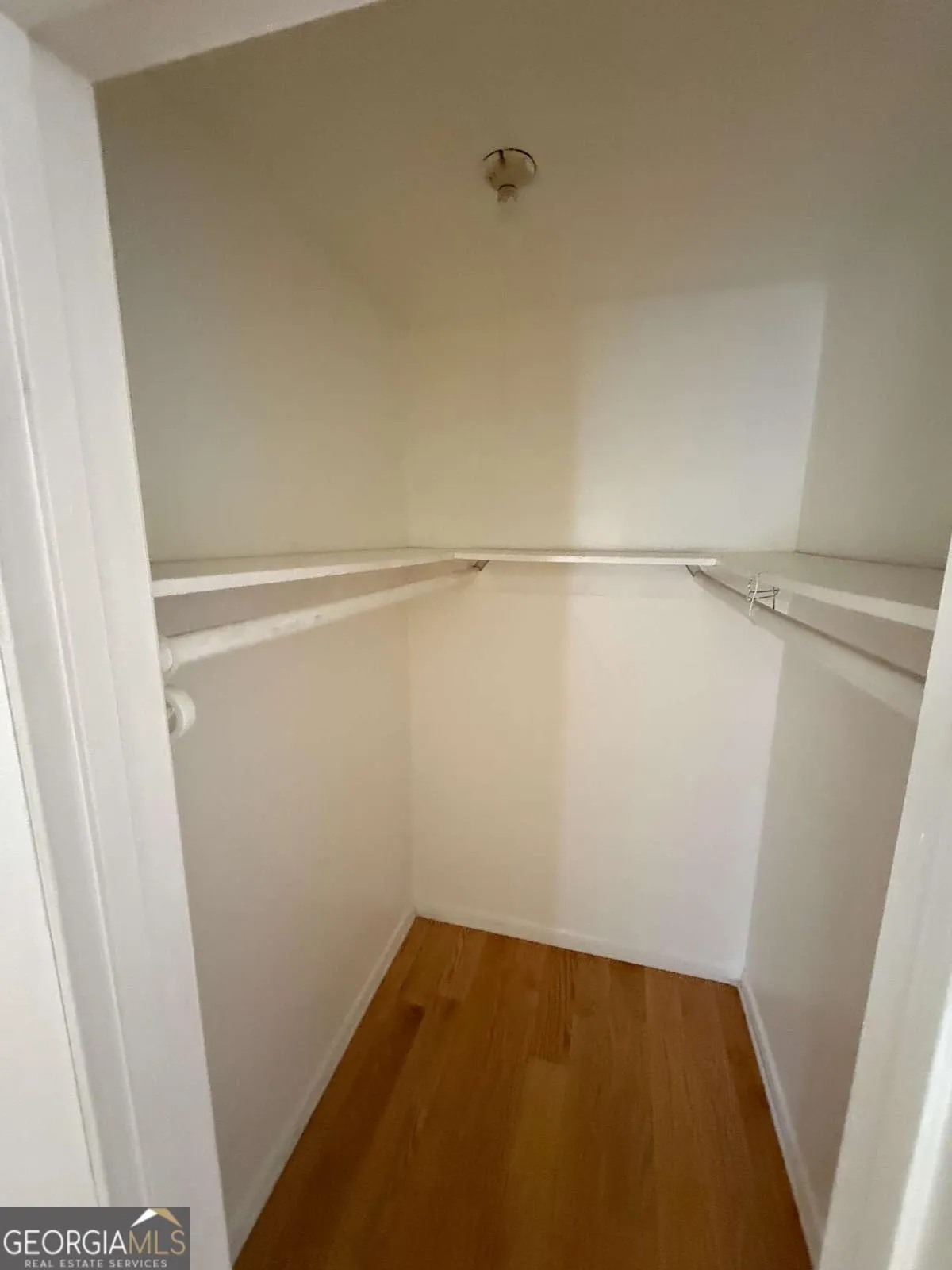 D 2956 N Dekalb Drive, #D
