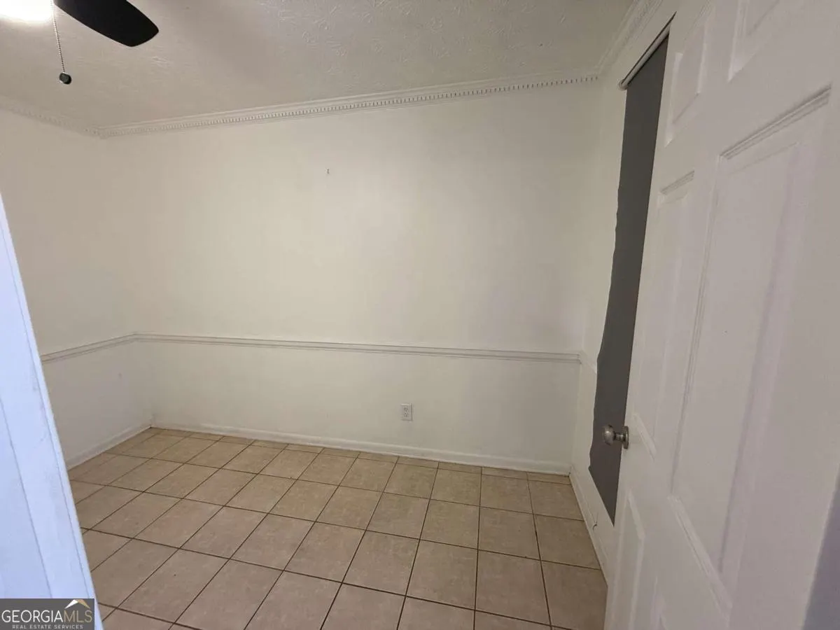 D 2956 N Dekalb Drive, #D
