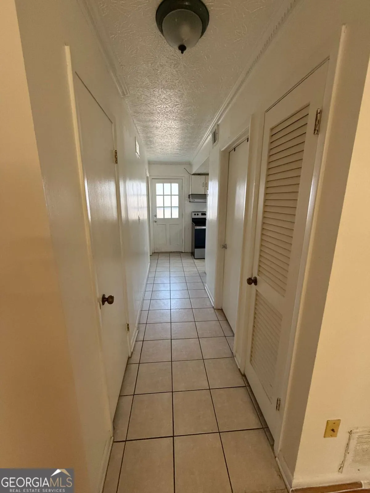 D 2956 N Dekalb Drive, #D