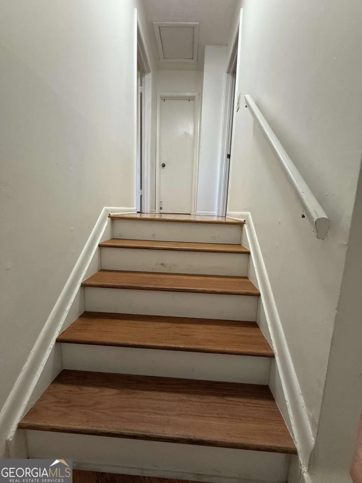 D 2956 N Dekalb Drive, #D