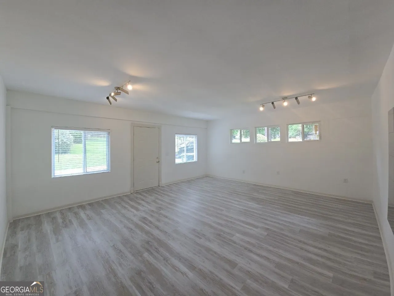 2821 MEADOW LARK