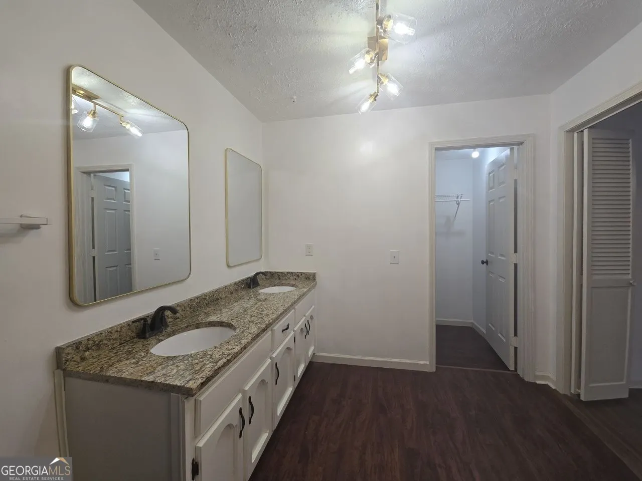 2821 MEADOW LARK