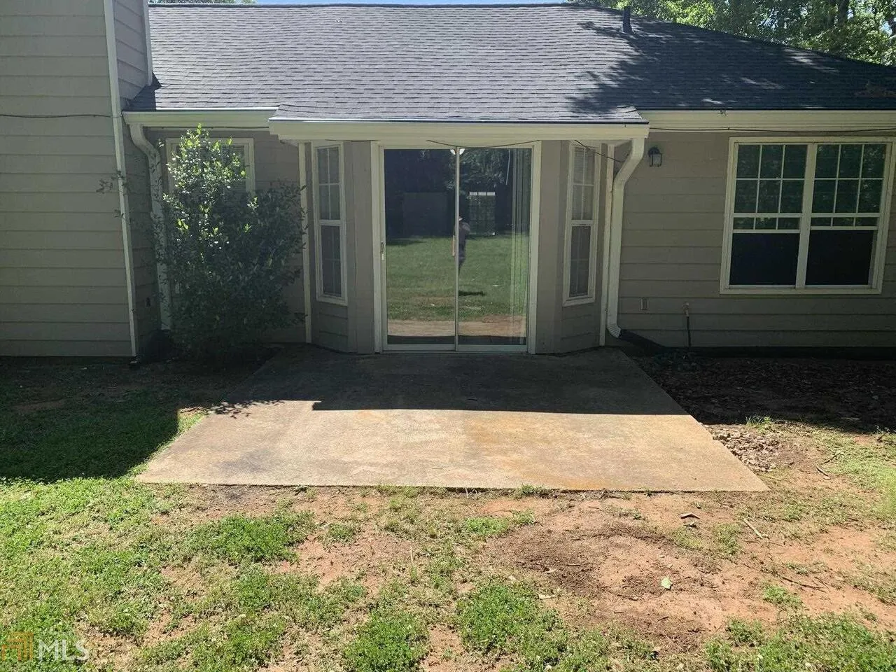 555 Cowan Road