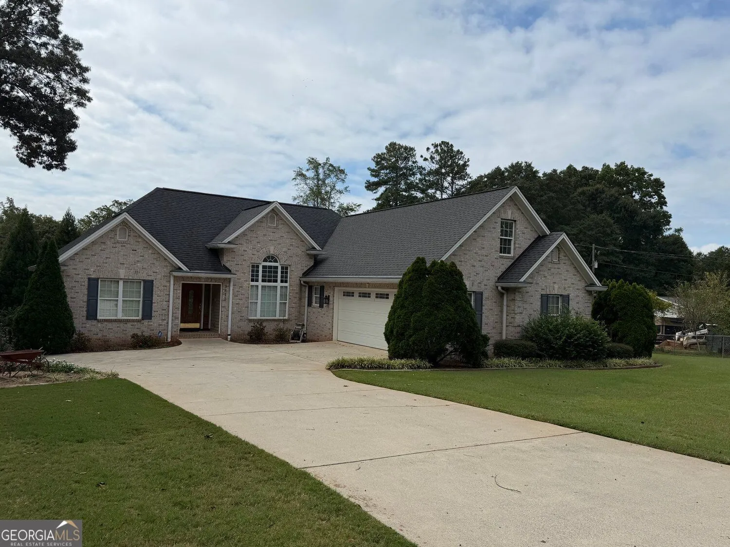 3815 Hilldale Road