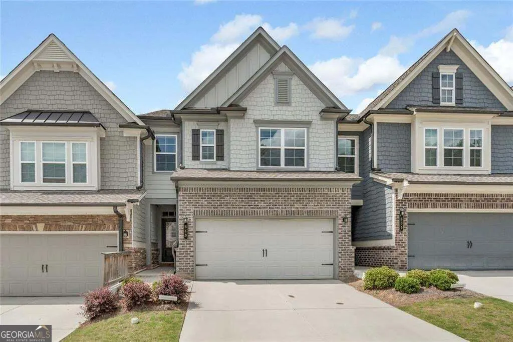 649 Isom Walk