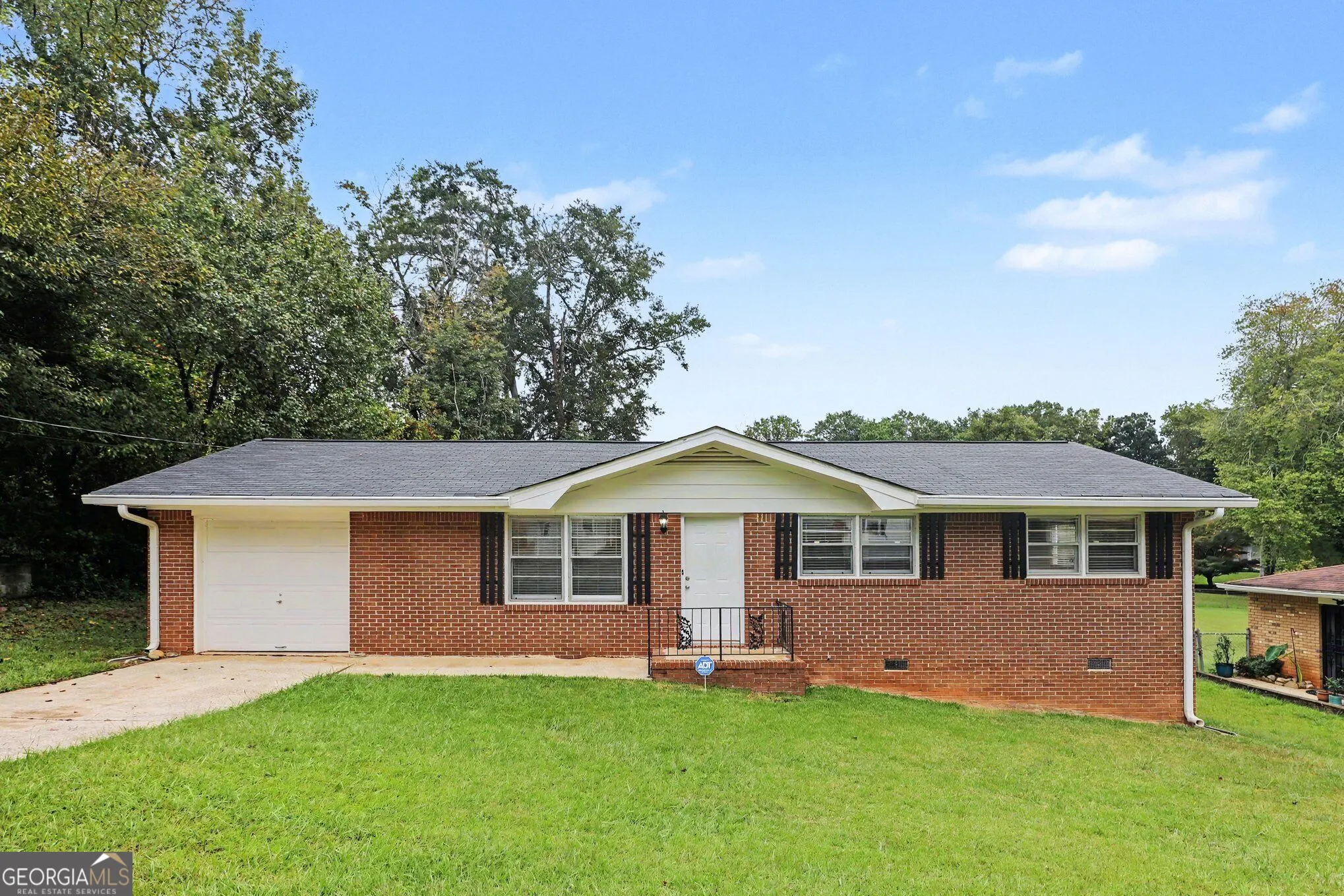 2541 Burton Circle