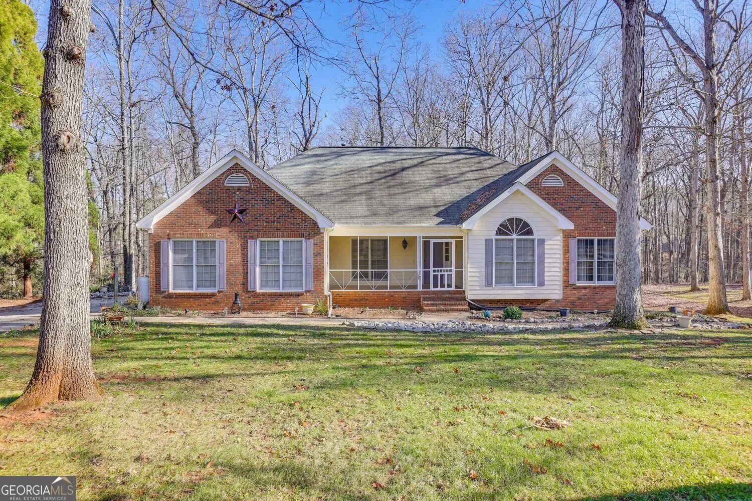 3075 Superior Drive SE