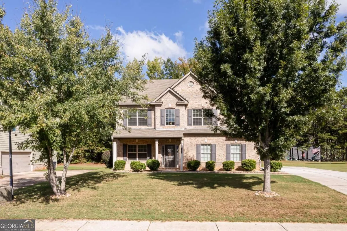 100 Regency Place