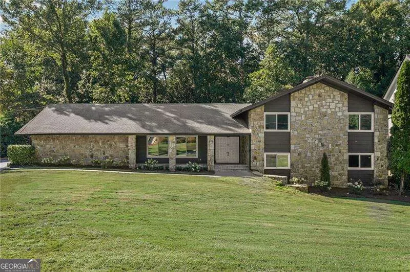 675 Weatherly Lane
