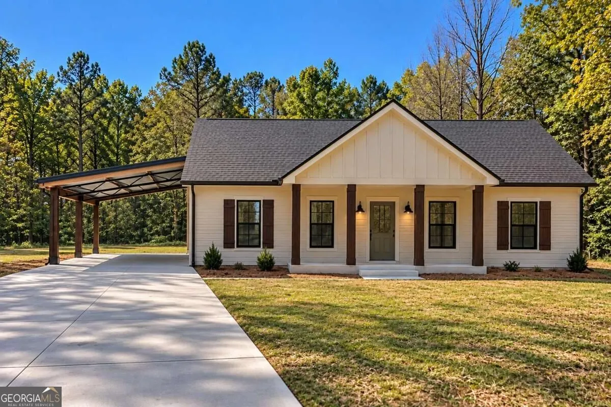 145 Walraven Place