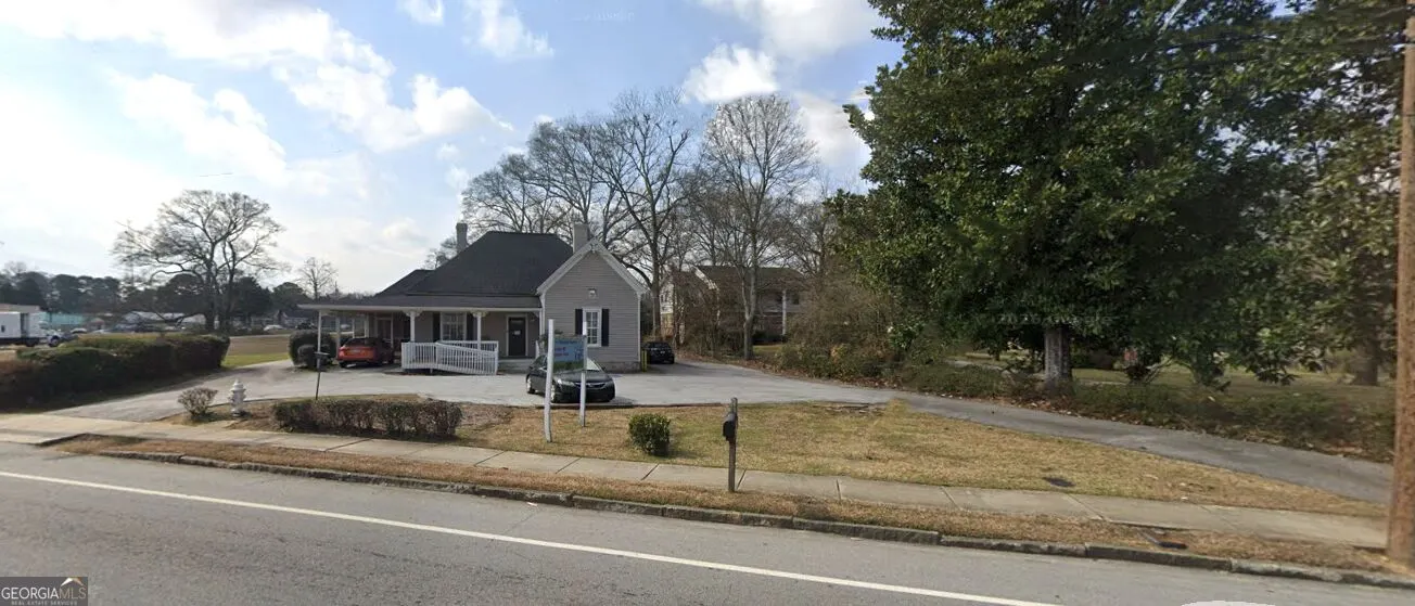 999 Green Street SE