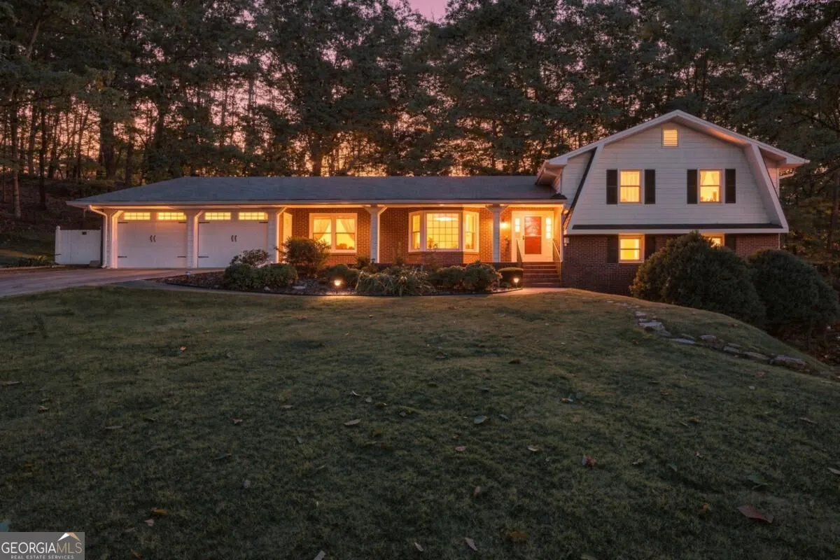 2555 Ridge Park Drive