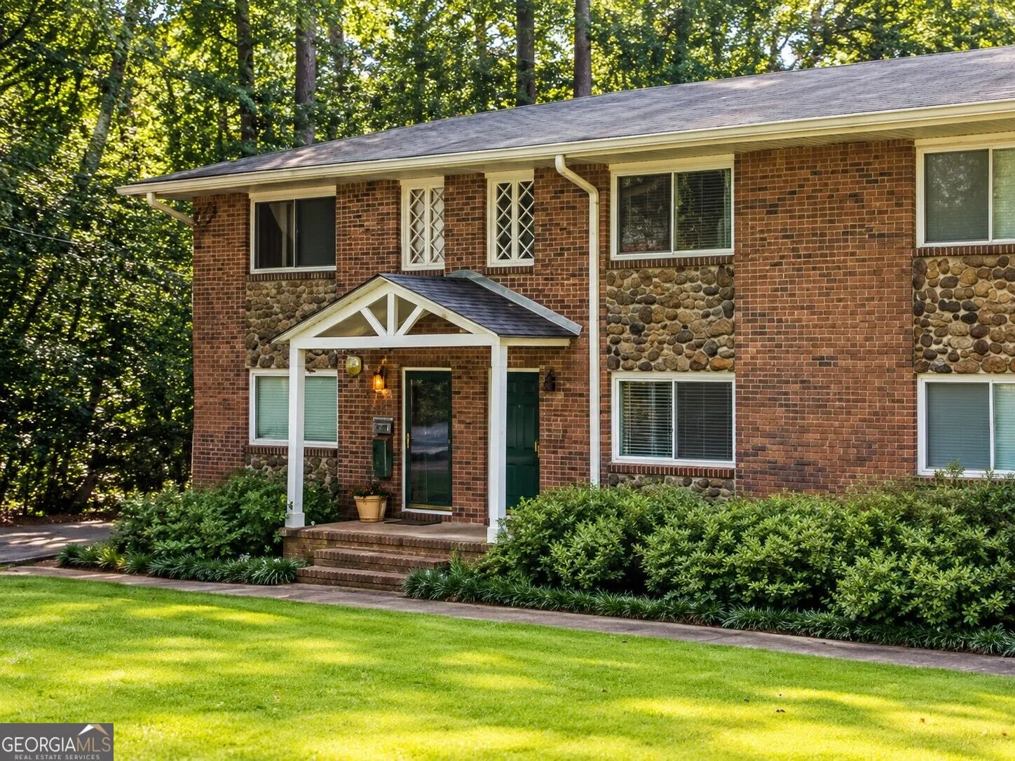 2412 Peachwood Circle NE