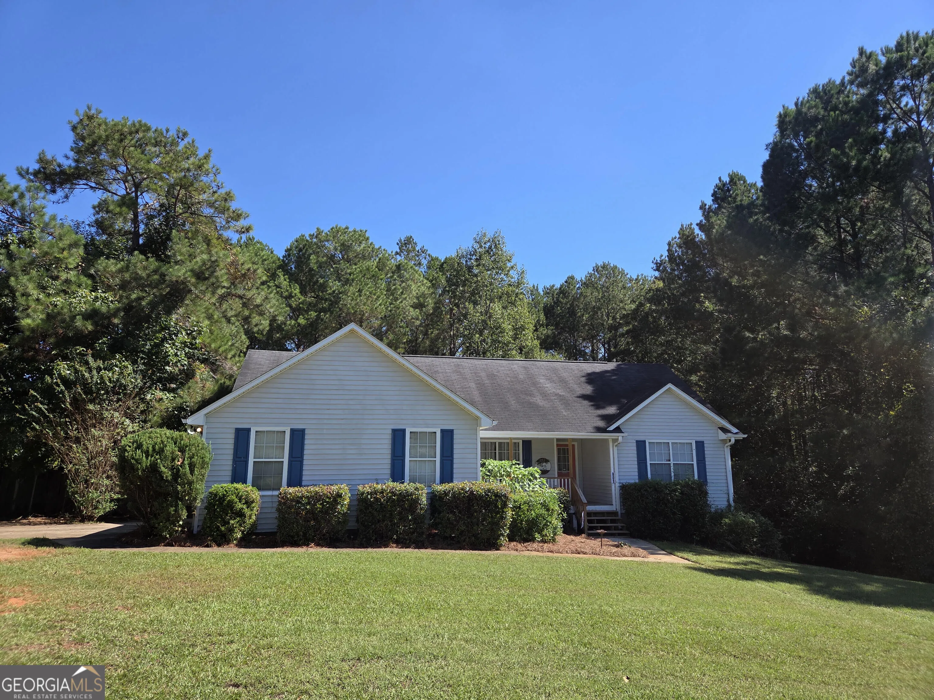 801 Pointe Trail