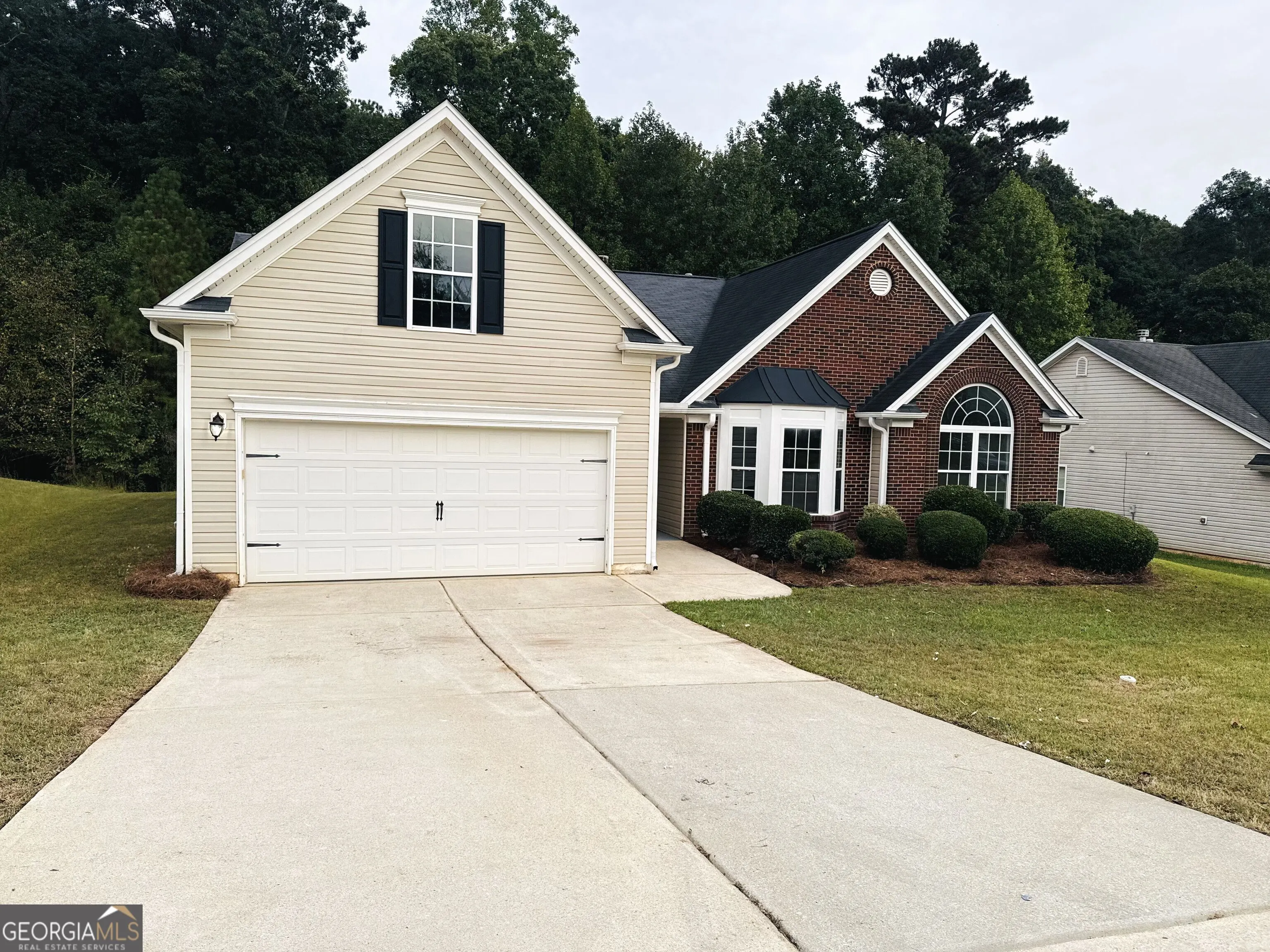 180 Meadowbrook Court