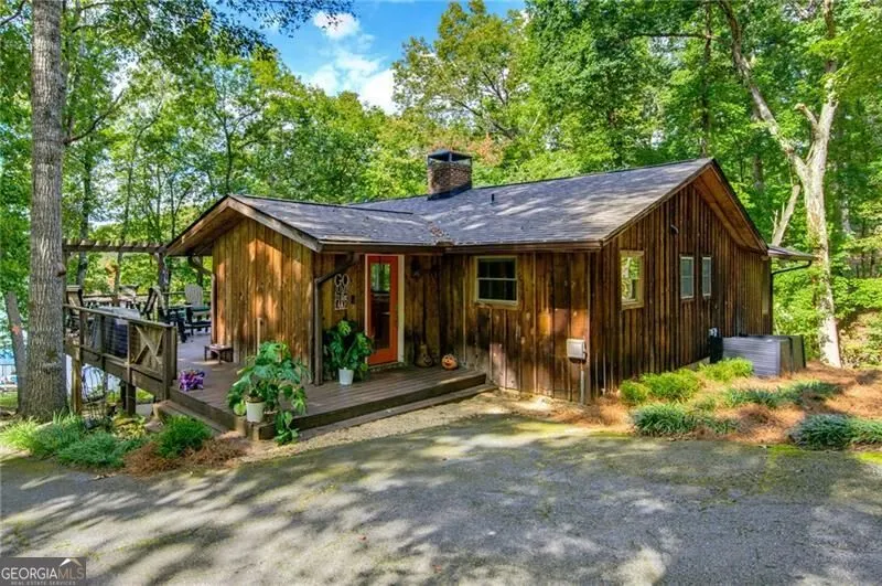 3599 Lakeview Drive