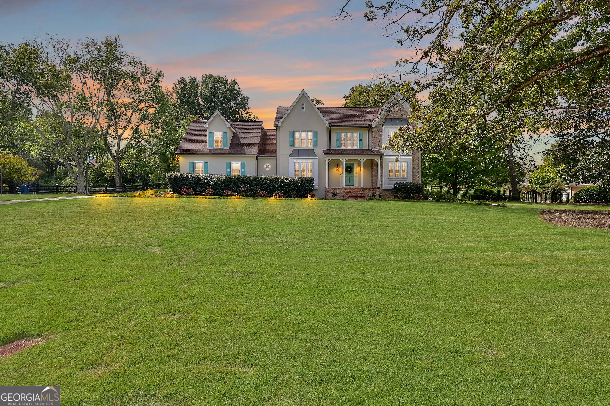 1321 Lakeshore Drive