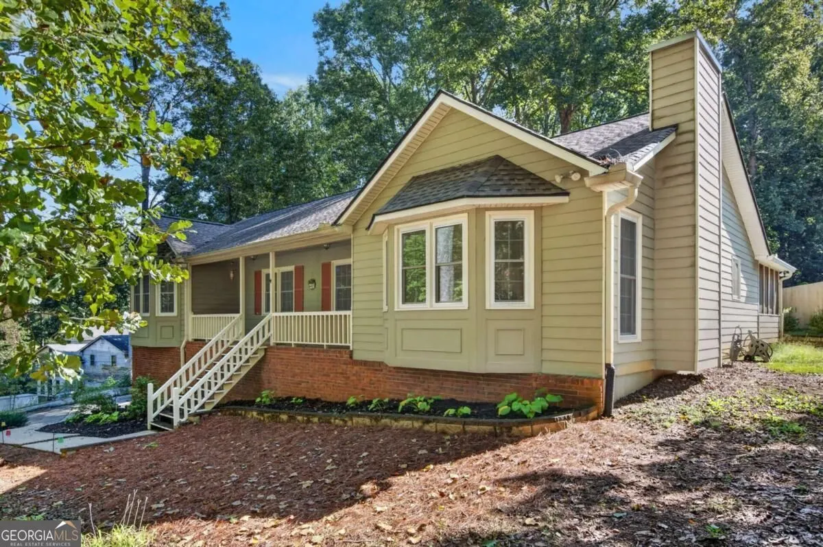 230 White Oak Street