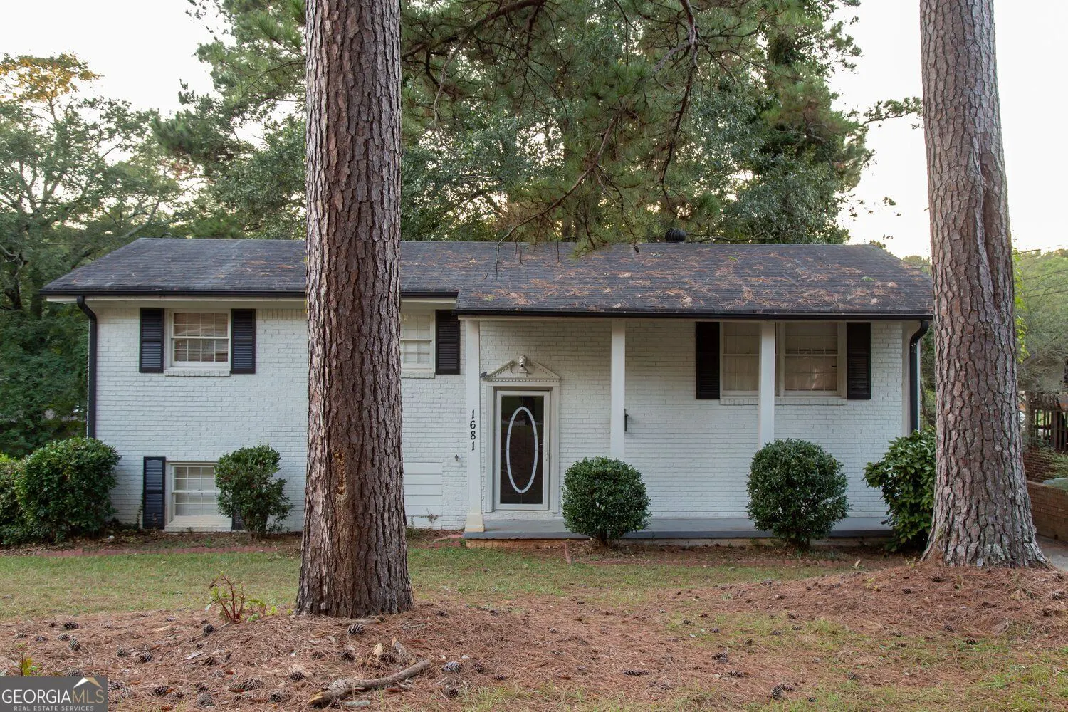 1681 Atherton Circle