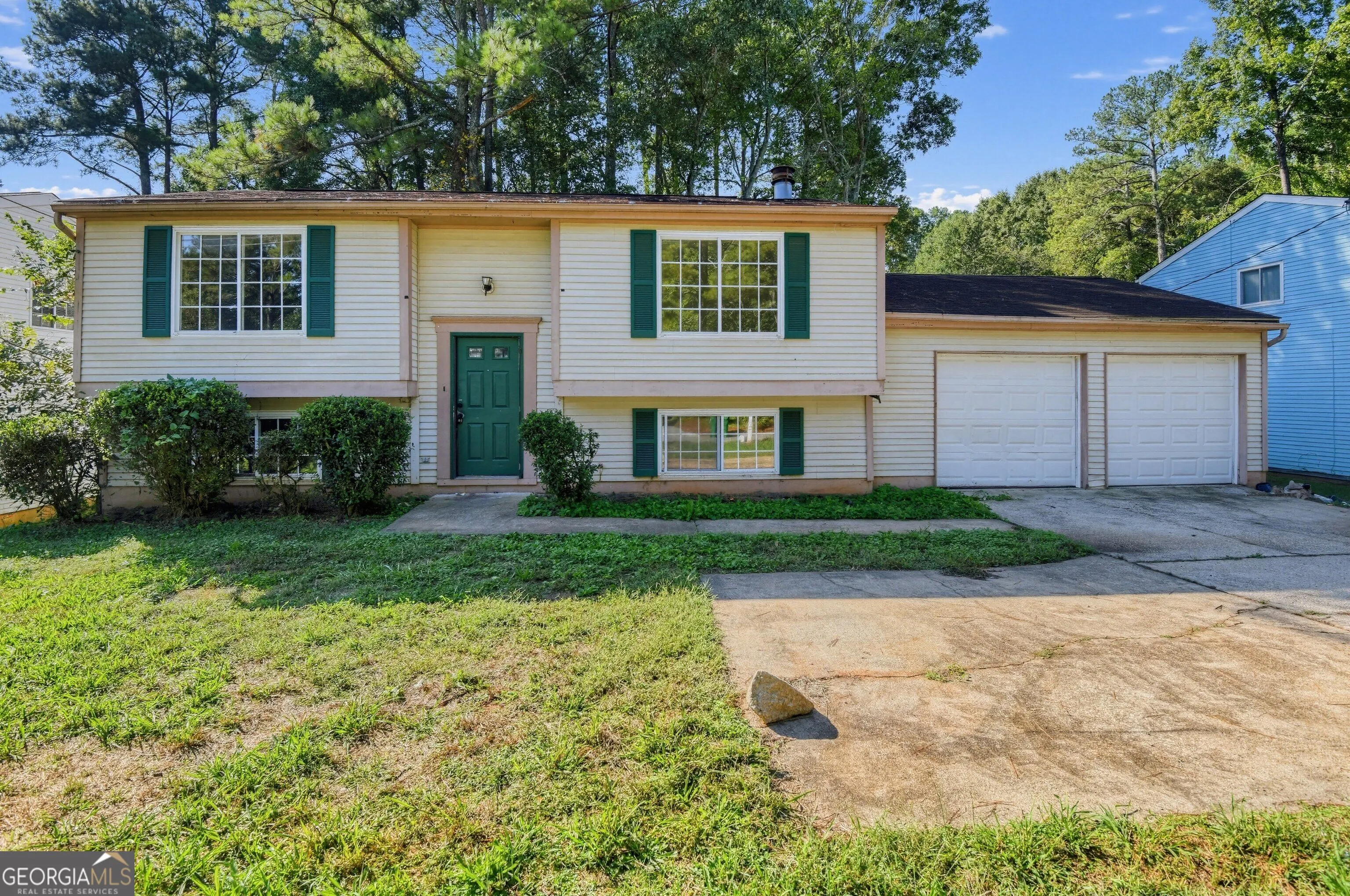 4755 White Oak Trail