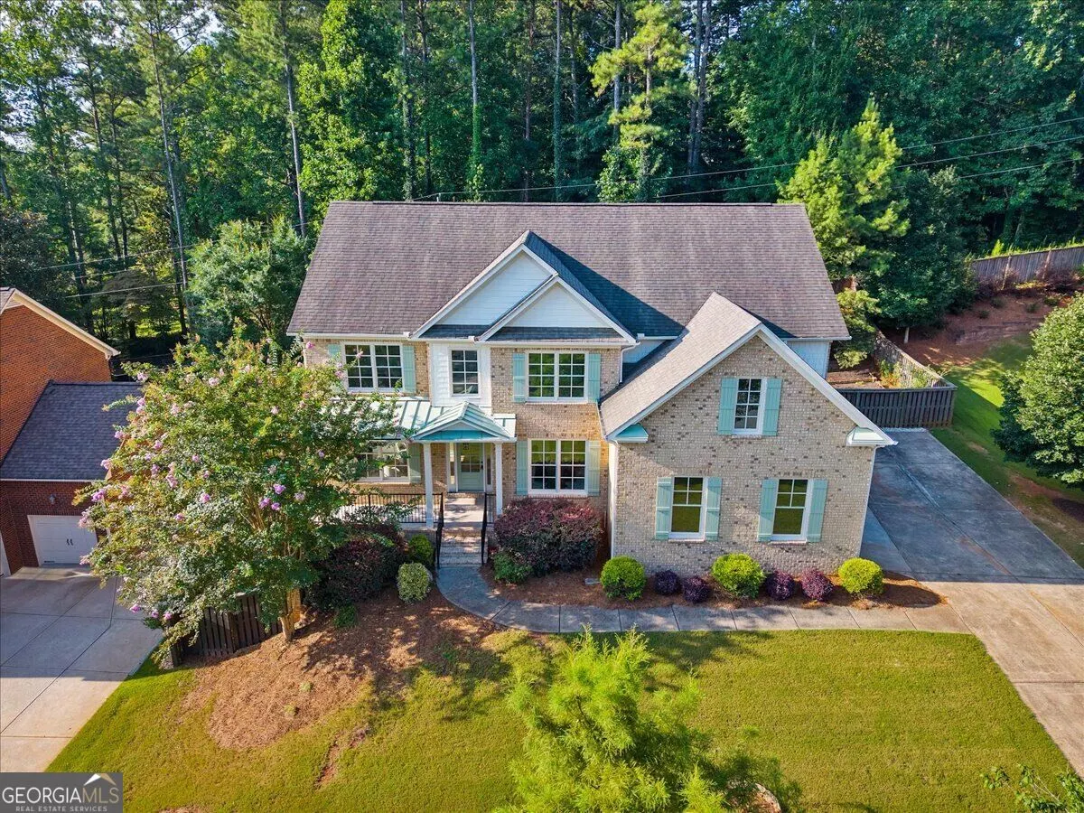2217 Birchtree Way