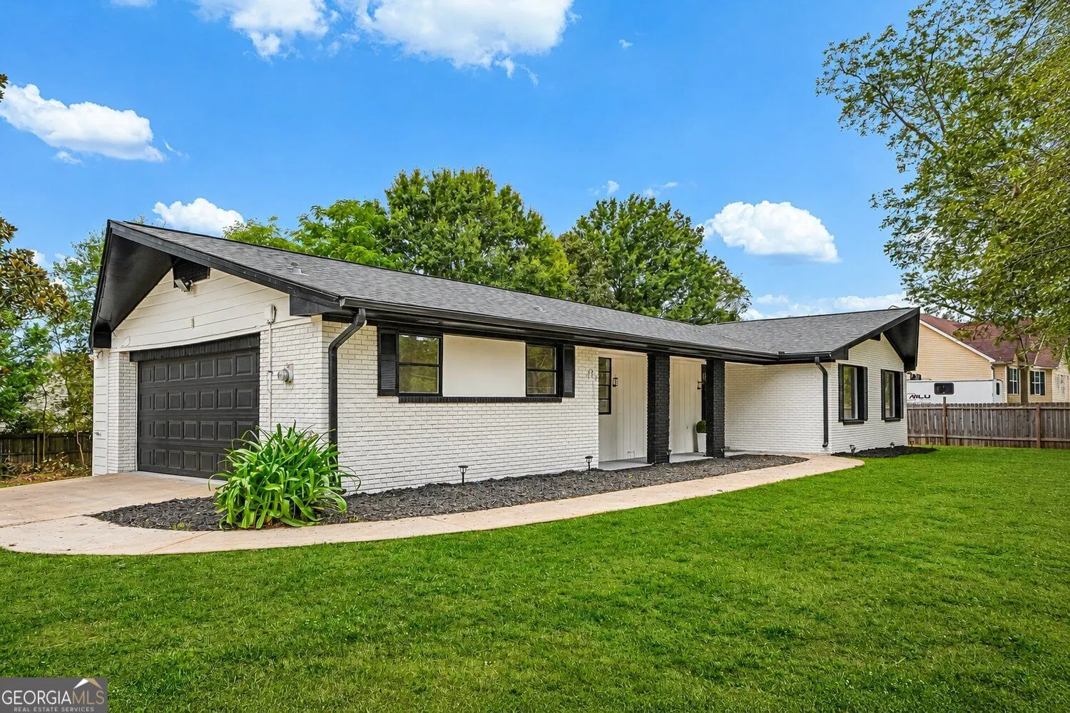2521 Fairview Road