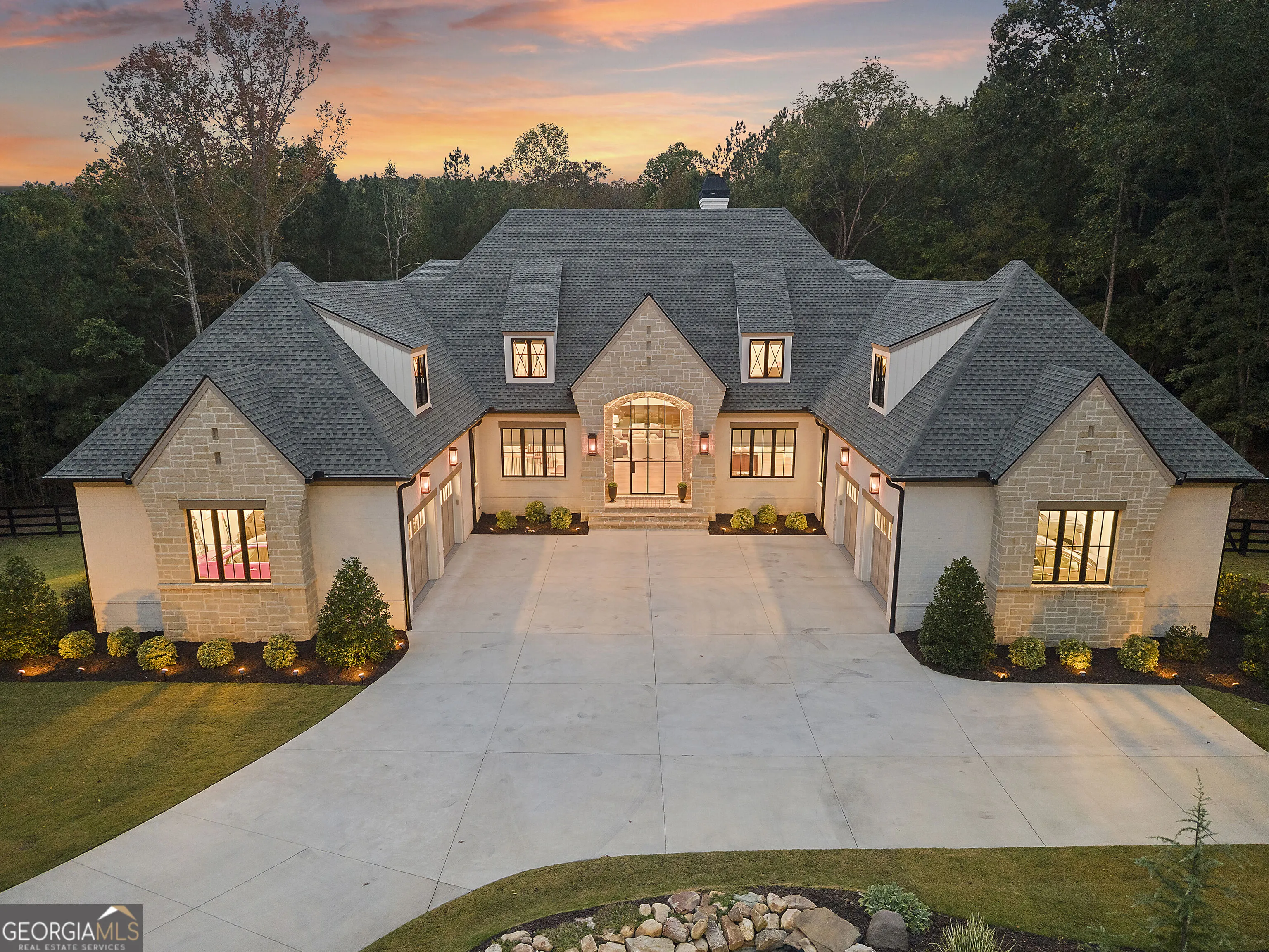10235 Cedar Ridge Drive