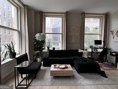3B 57 FORSYTH Street NW #3B