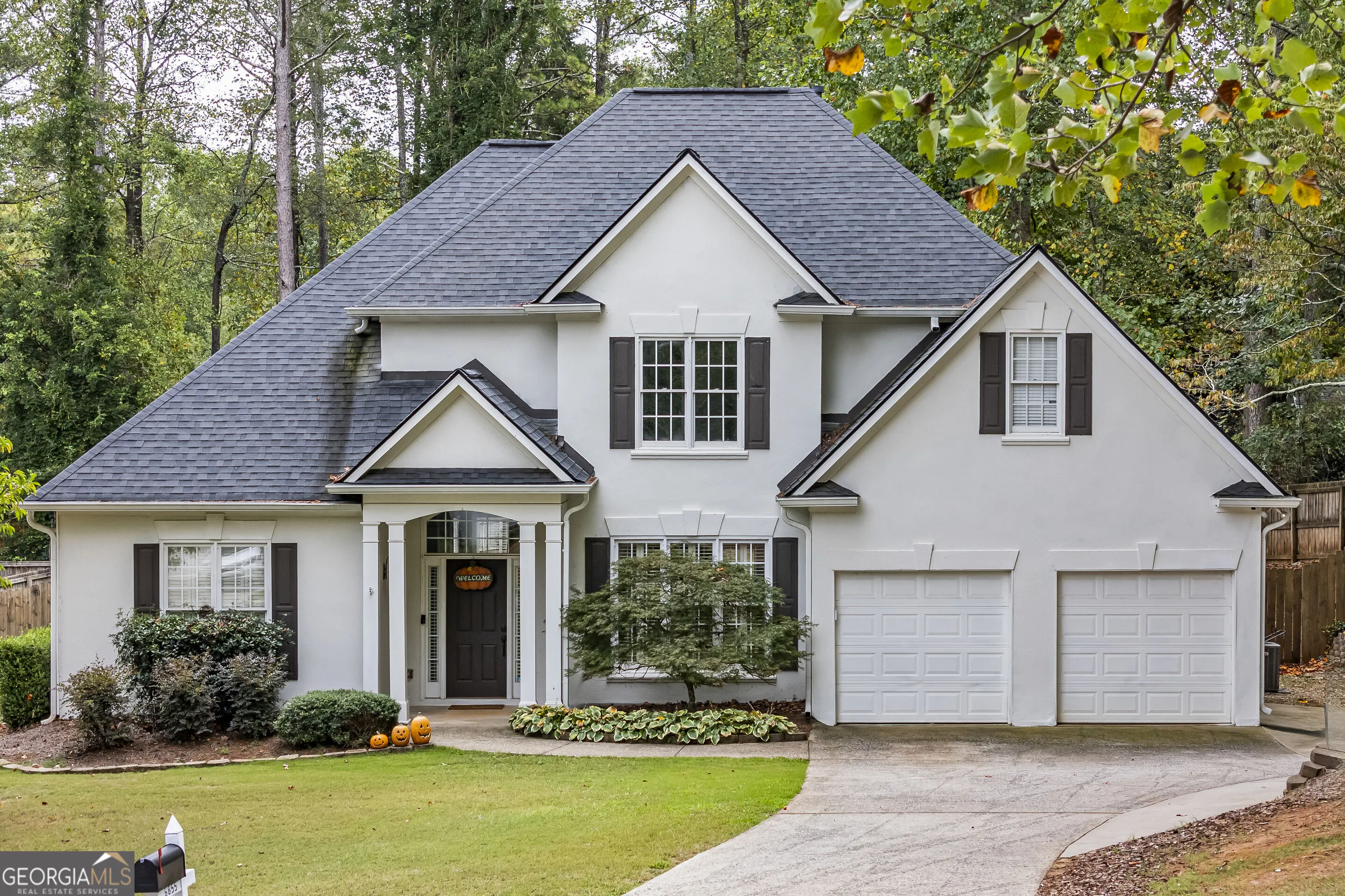 6855 Fox Creek Drive
