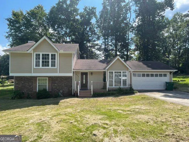 2436 Stratford Court
