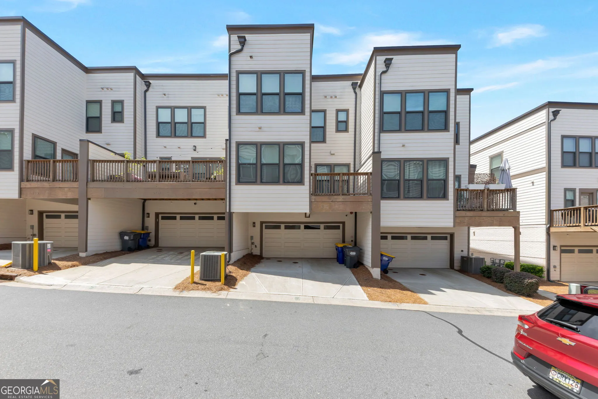 2130 Holtz Lane