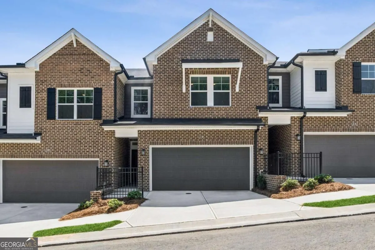 206 Redbud Road