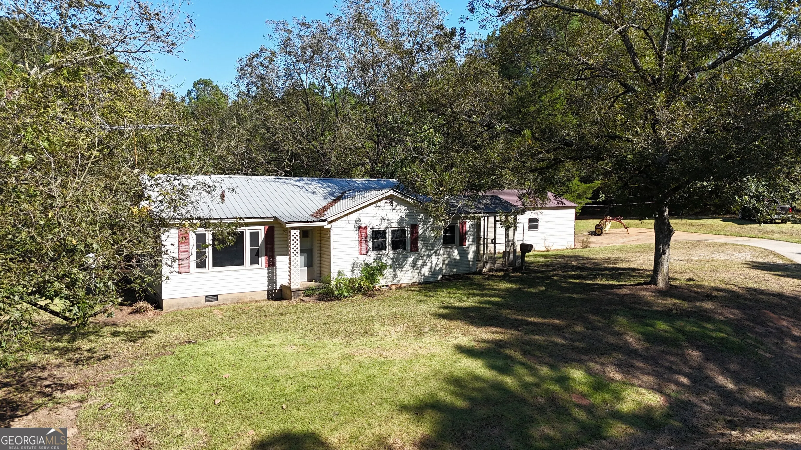 1824 Highway 172 W