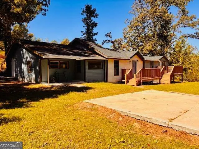 6075 Pinegrove Road