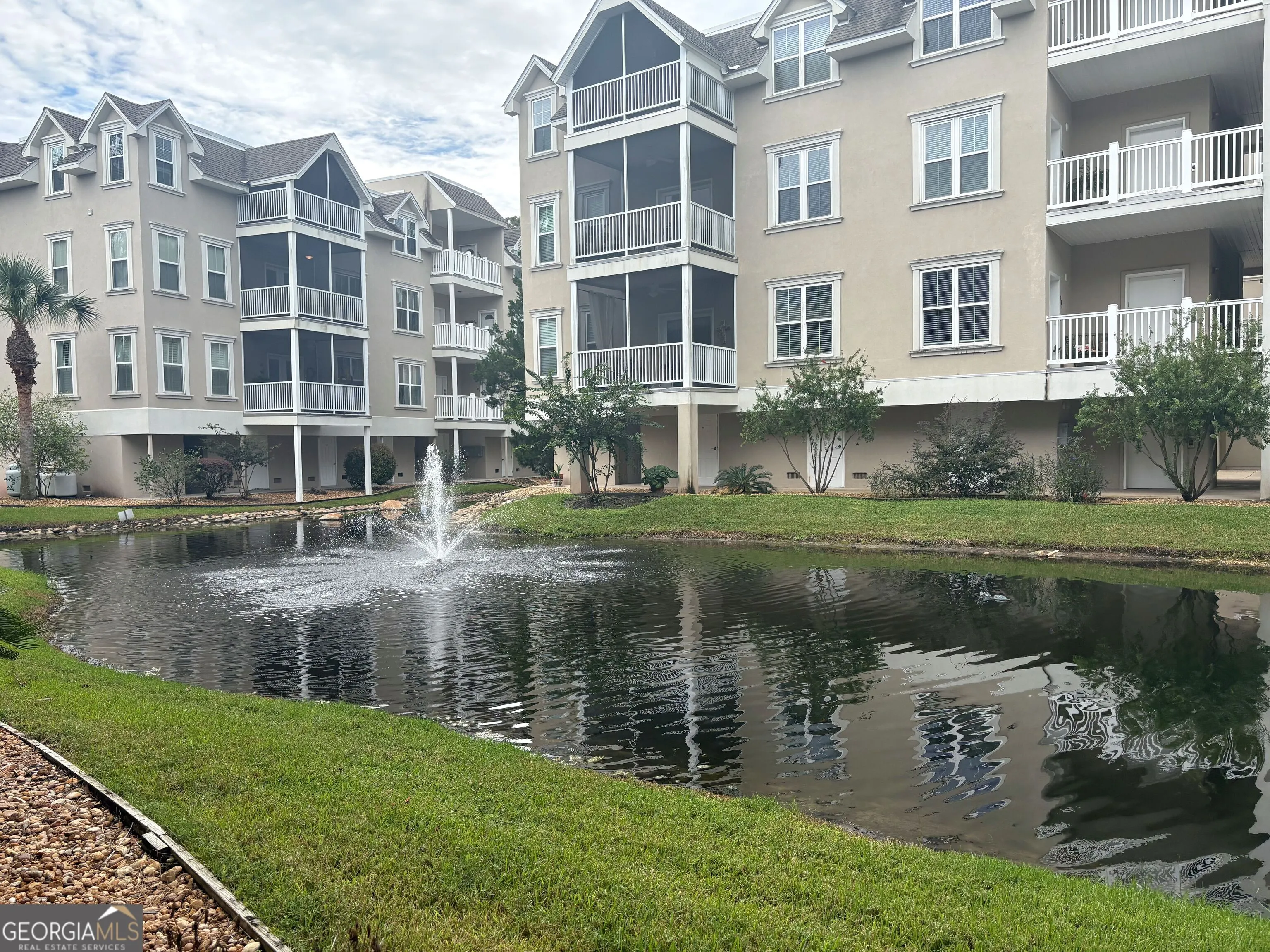 300 120 Shady Brook Circle #300