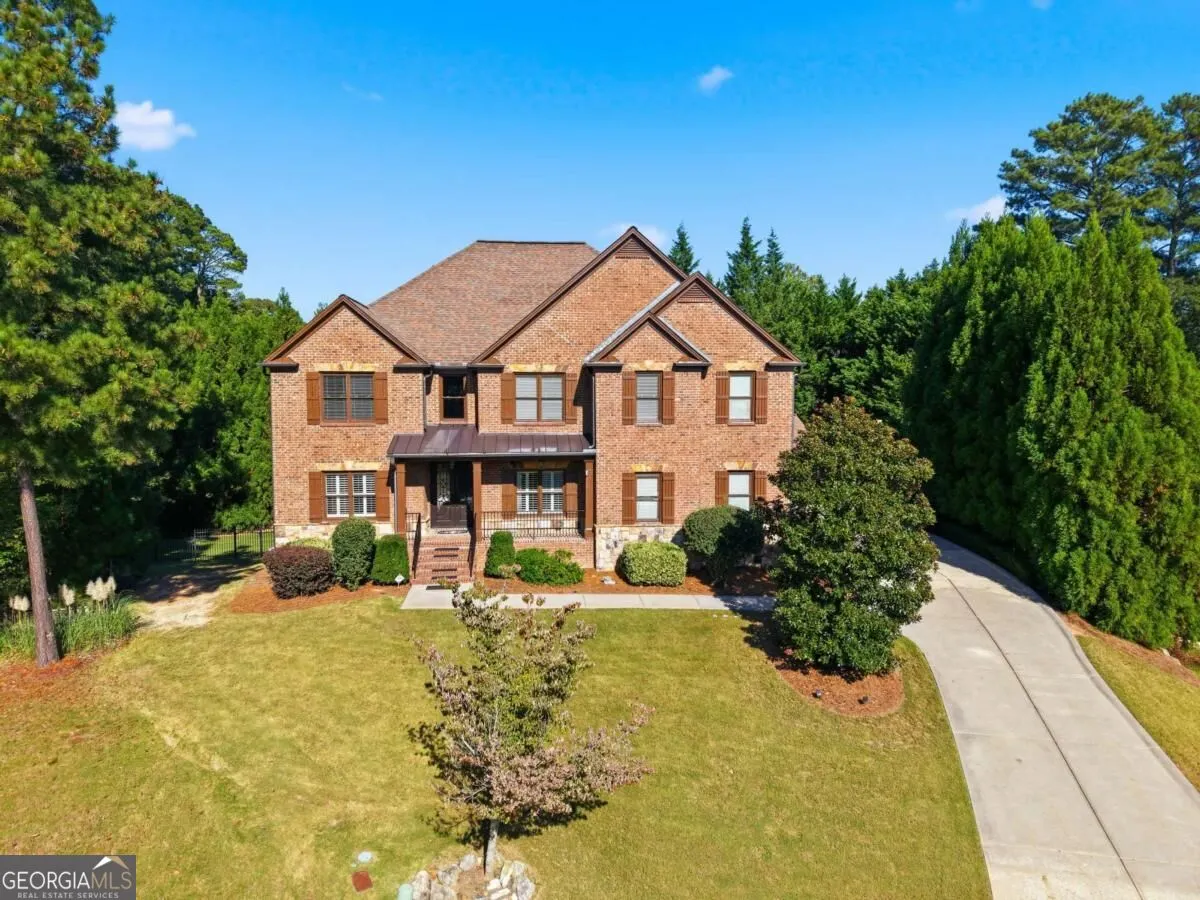 605 Settles Brook Court