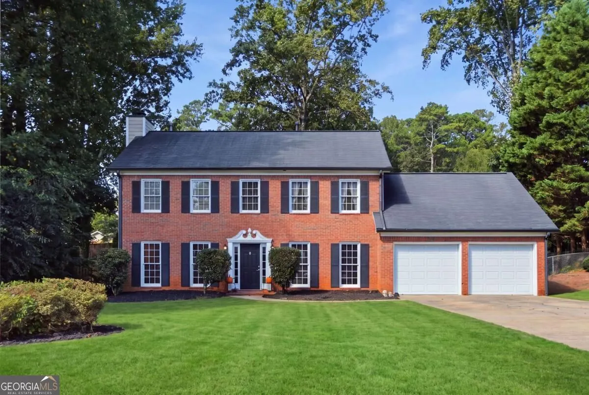 166 Knollwood Drive NW