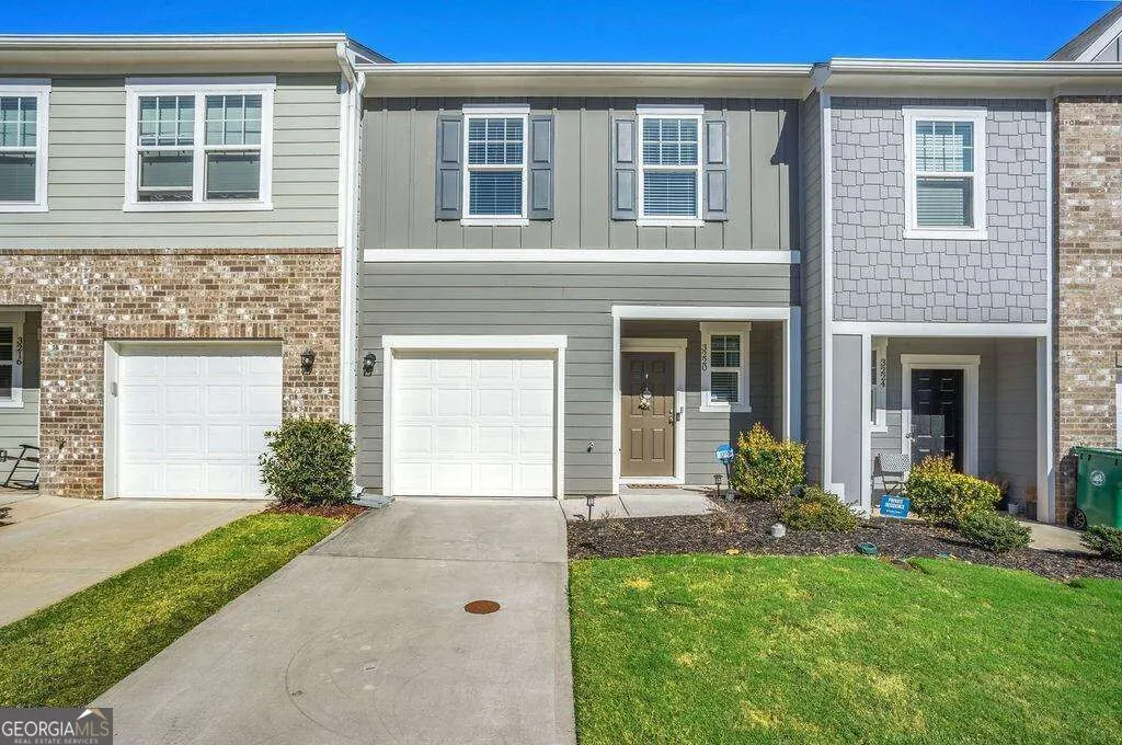 3220 TARIAN Way