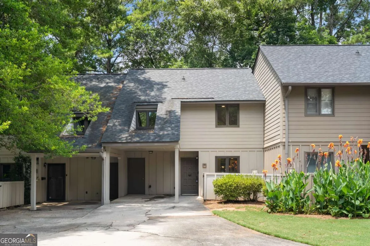 922 Cedar Creek S