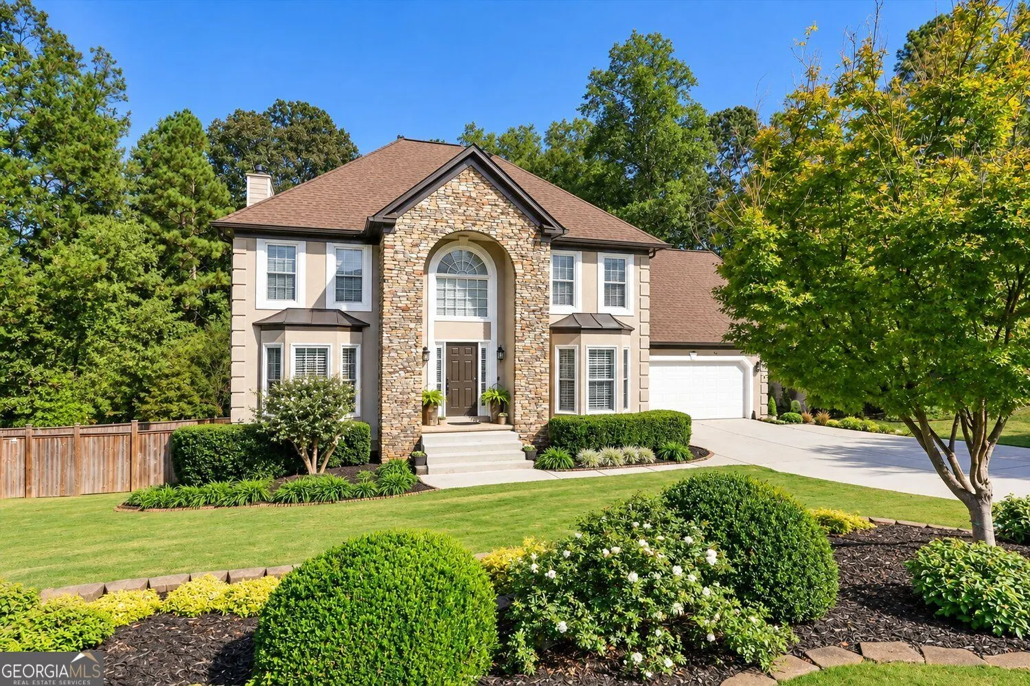 1085 Grand Oaks Glen NW