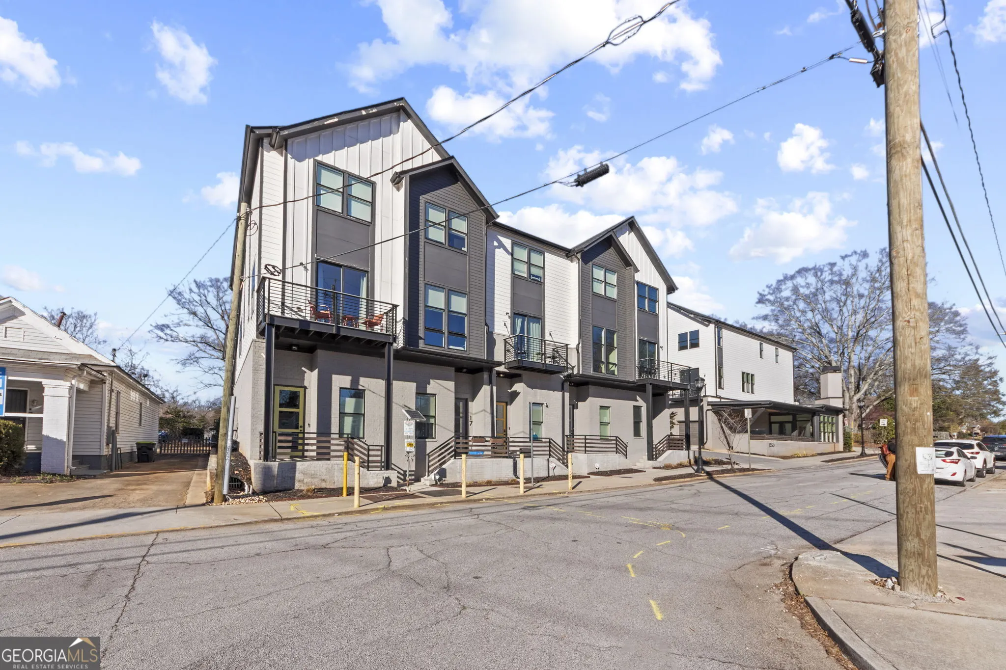 14 1350 May Avenue SE #14