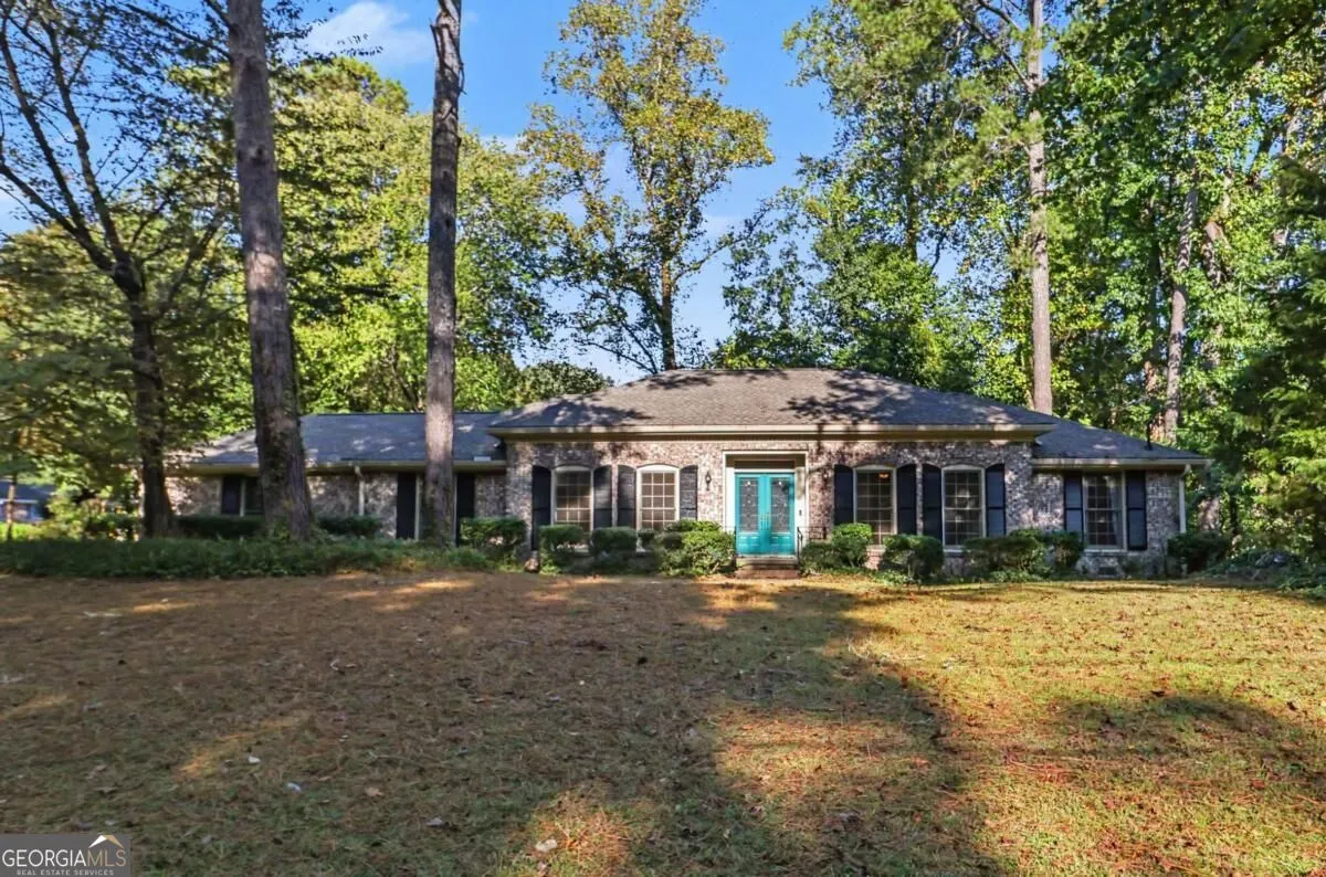 2027 Gainsborough Drive