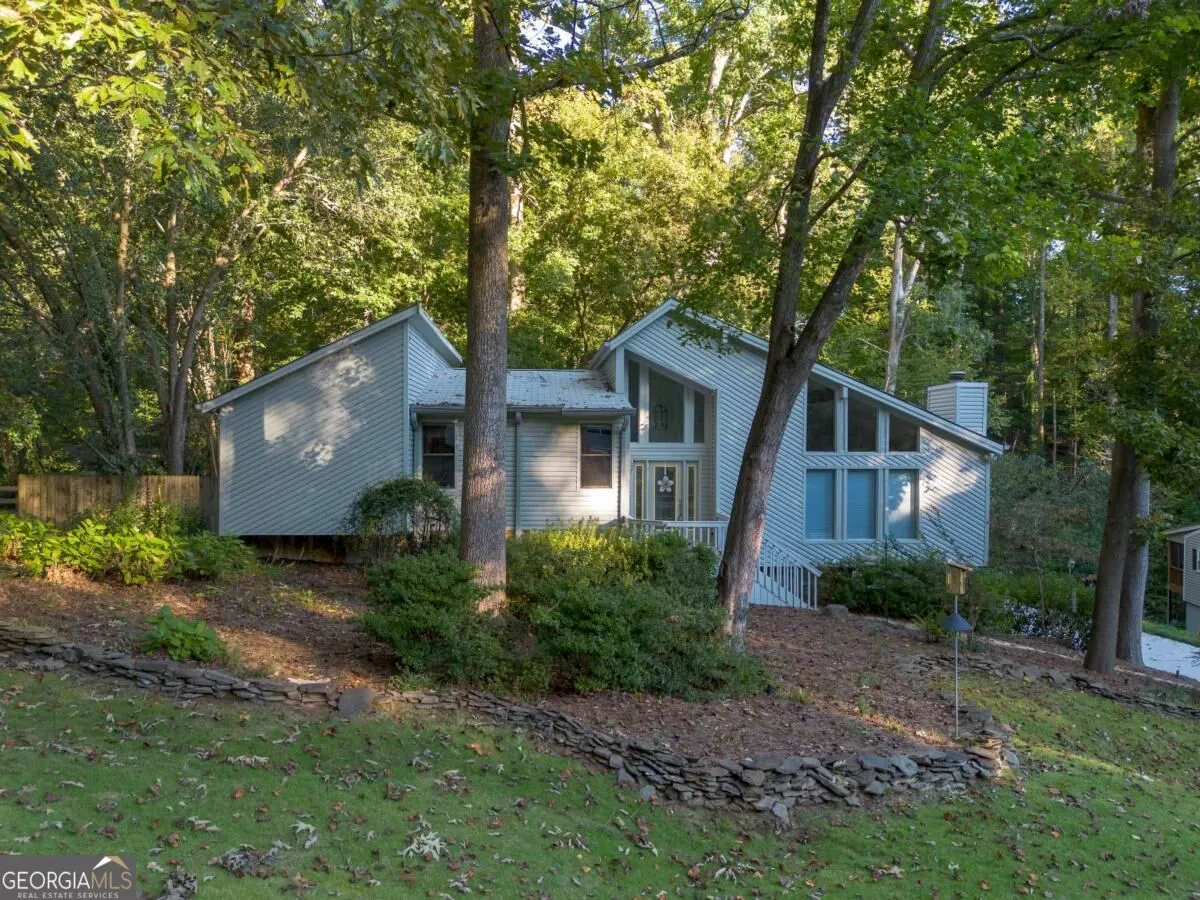 3521 Cedar Valley Drive SE