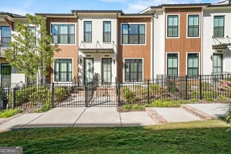405 Olmstead Way