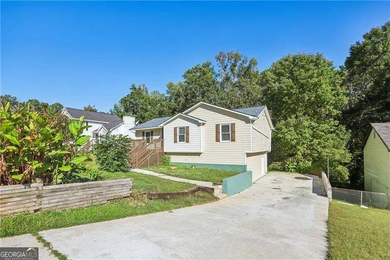 6839 Silver Maple Drive