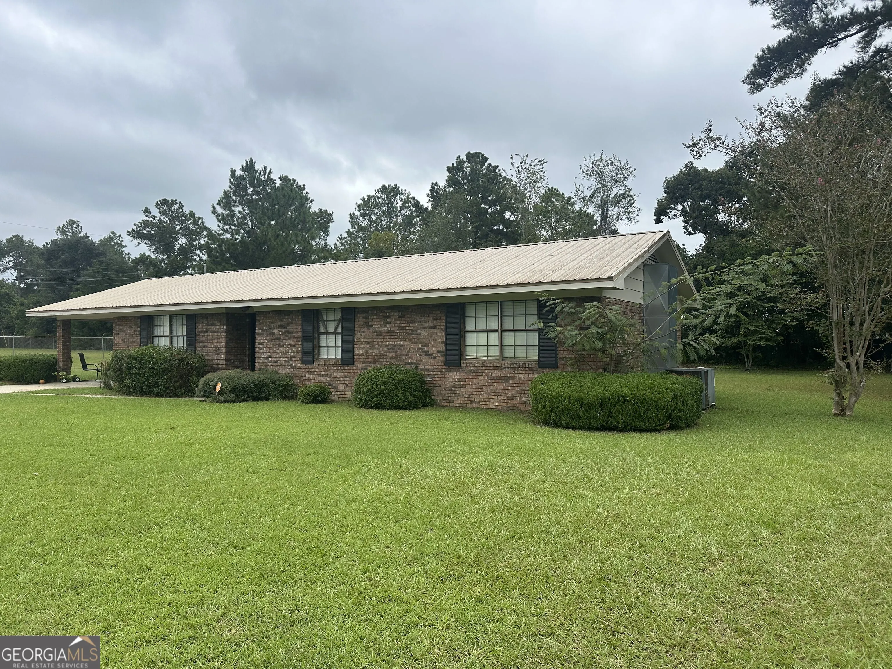 1137 Windsor Drive