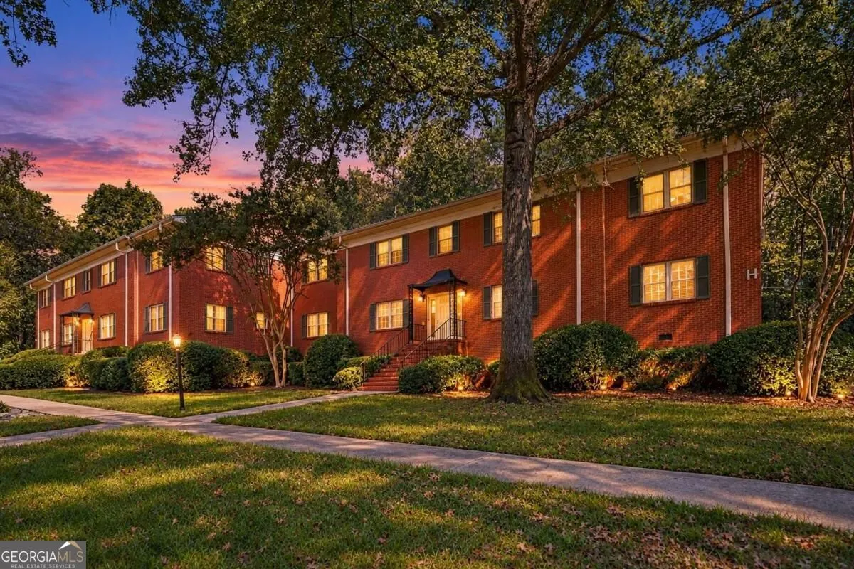 H3 430 Lindbergh Drive NE #H3